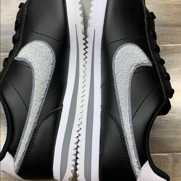 NIKE CORTEZ BASIC LTR SE (GS) - Picture 9 of 16